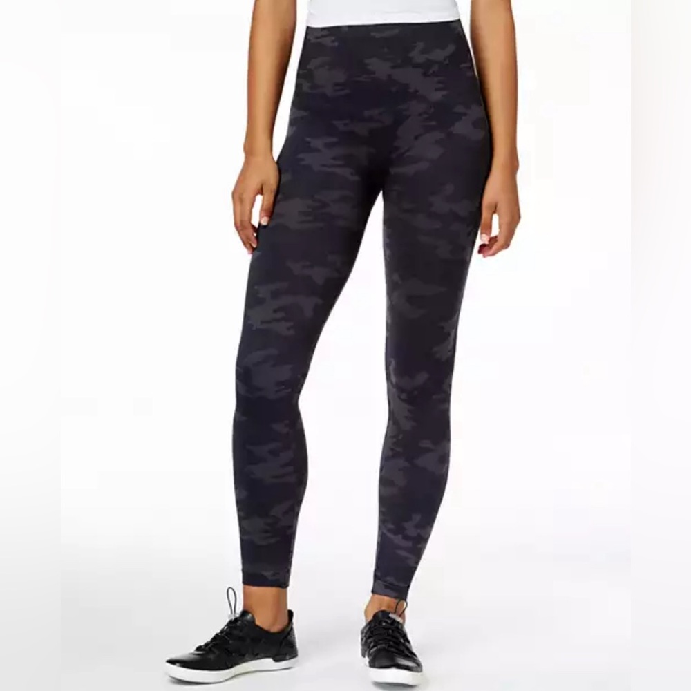 SPANX Look at Me Now High-Waisted Seamless Leggings, Black Camo, Size L